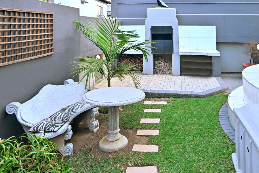5 Bedroom Property for Sale in Kyalami Glen Estate Gauteng