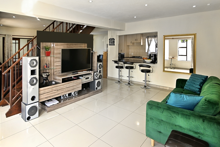 4 Bedroom Property for Sale in Country View Gauteng