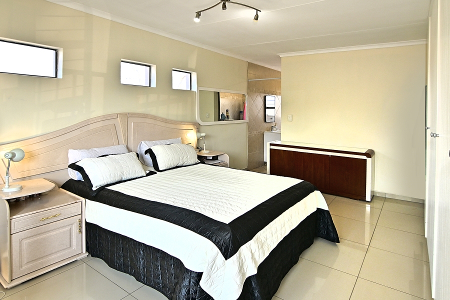 4 Bedroom Property for Sale in Country View Gauteng