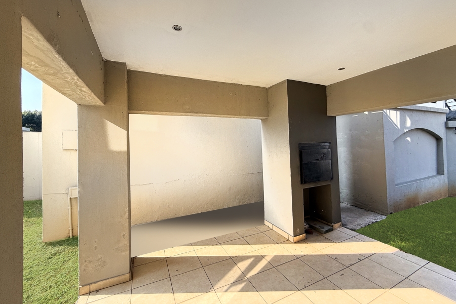 4 Bedroom Property for Sale in Country View Gauteng