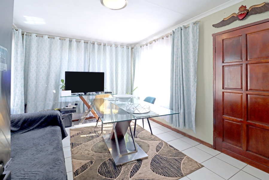 4 Bedroom Property for Sale in Cosmo City Gauteng
