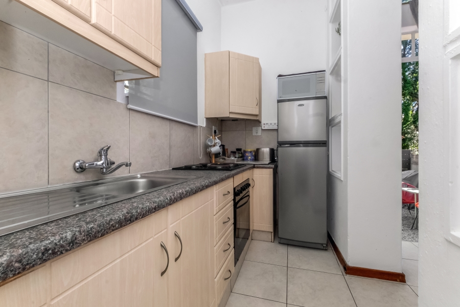 To Let 1 Bedroom Property for Rent in Morningside Manor Gauteng