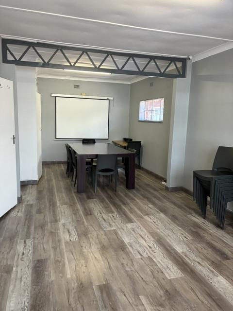 8 Bedroom Property for Sale in Hurlyvale Gauteng