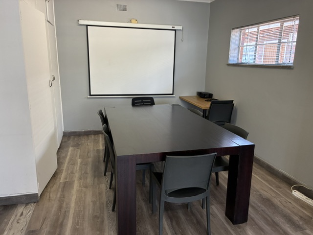 8 Bedroom Property for Sale in Hurlyvale Gauteng