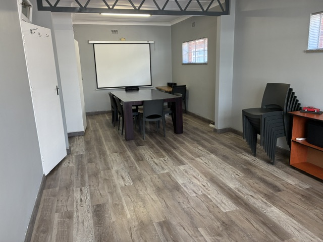 8 Bedroom Property for Sale in Hurlyvale Gauteng