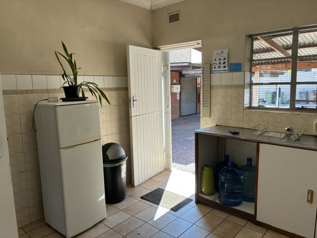 8 Bedroom Property for Sale in Hurlyvale Gauteng