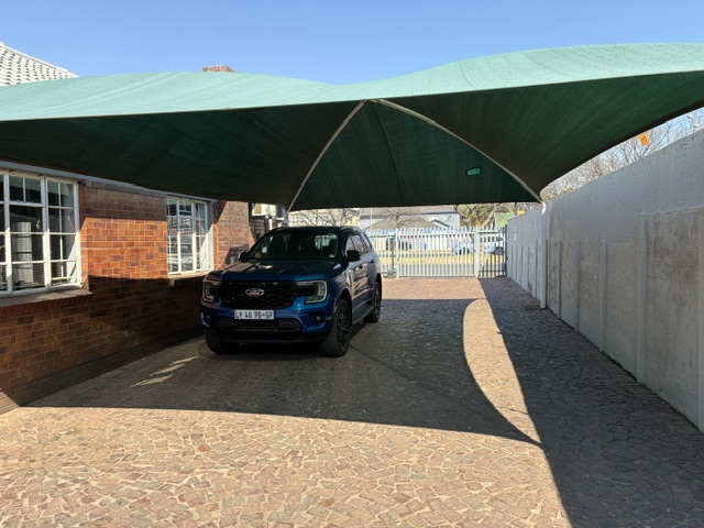 8 Bedroom Property for Sale in Hurlyvale Gauteng