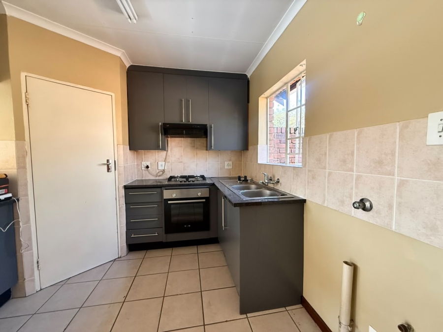 2 Bedroom Property for Sale in Amberfield Gauteng