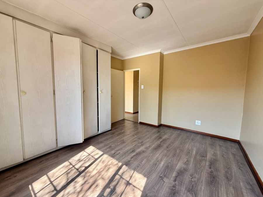 2 Bedroom Property for Sale in Amberfield Gauteng