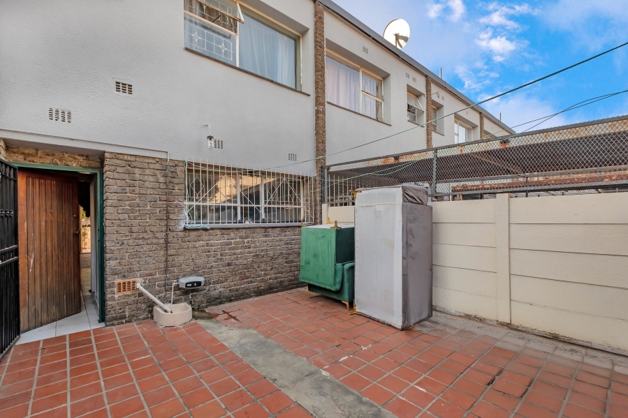 2 Bedroom Property for Sale in Windsor East Gauteng