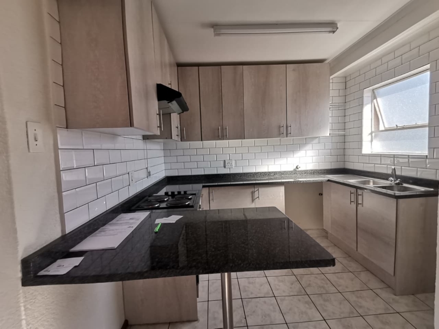2 Bedroom Property for Sale in Bassonia Gauteng