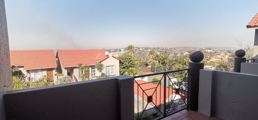 2 Bedroom Property for Sale in Bassonia Gauteng