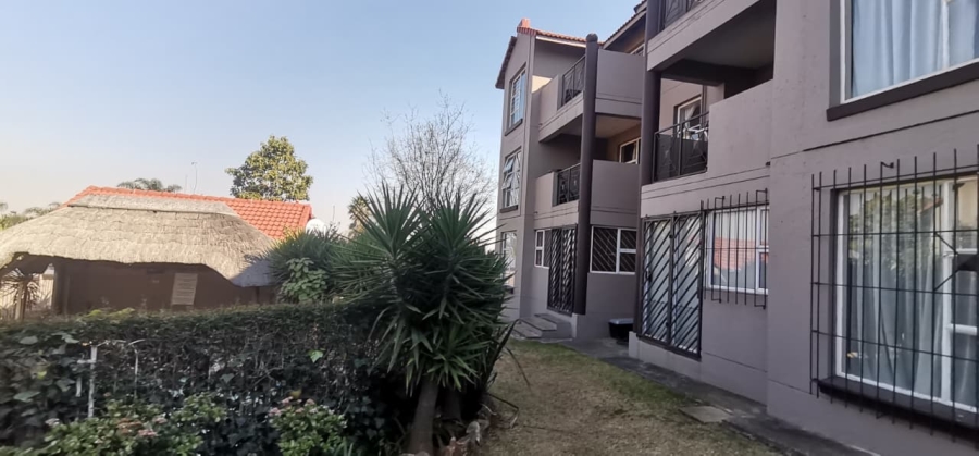 2 Bedroom Property for Sale in Bassonia Gauteng