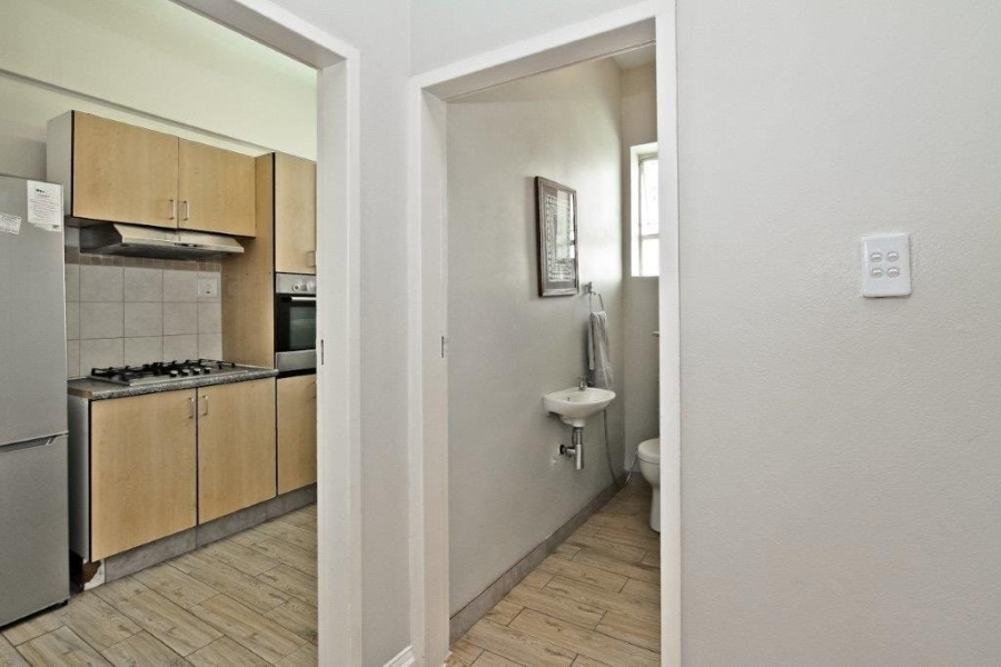 2 Bedroom Property for Sale in Observatory Gauteng