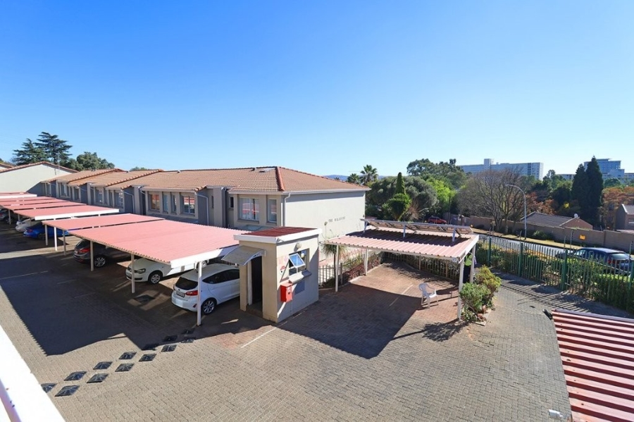 To Let 3 Bedroom Property for Rent in Bedford Gardens Gauteng