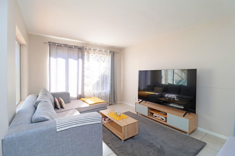 To Let 3 Bedroom Property for Rent in Bedford Gardens Gauteng