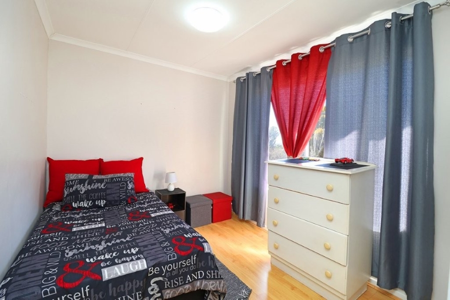 To Let 3 Bedroom Property for Rent in Bedford Gardens Gauteng