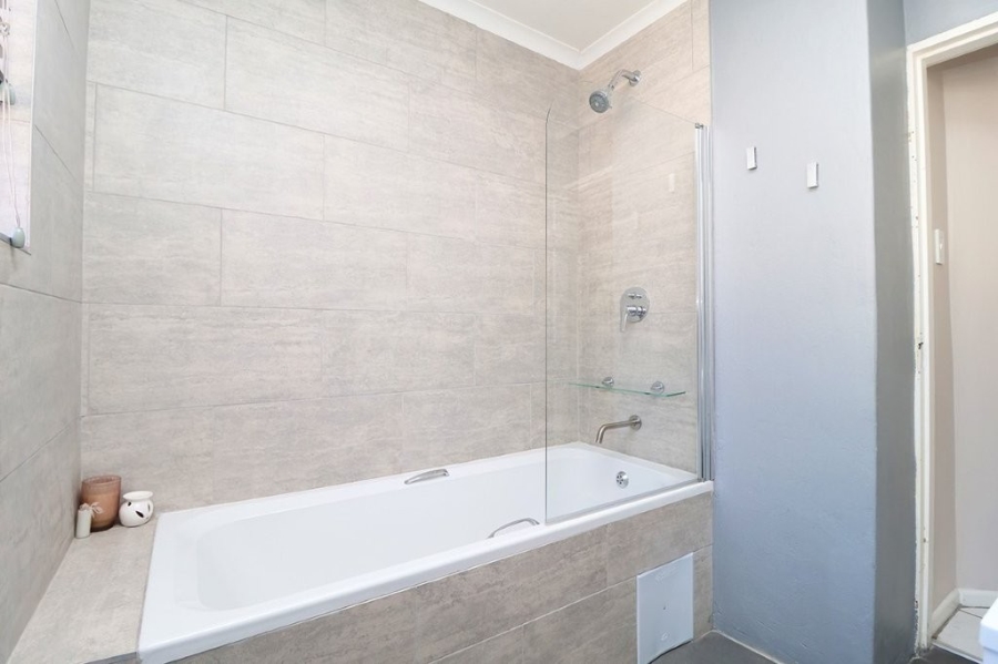 To Let 3 Bedroom Property for Rent in Bedford Gardens Gauteng