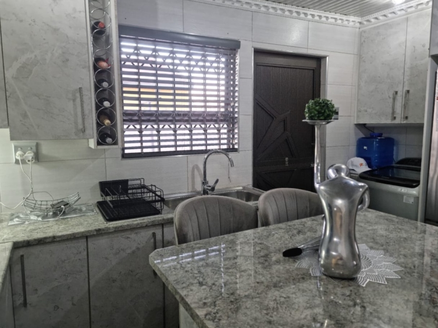 2 Bedroom Property for Sale in Sebokeng Zone 11 Gauteng