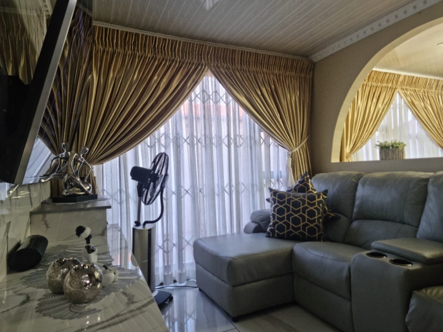 2 Bedroom Property for Sale in Sebokeng Zone 11 Gauteng