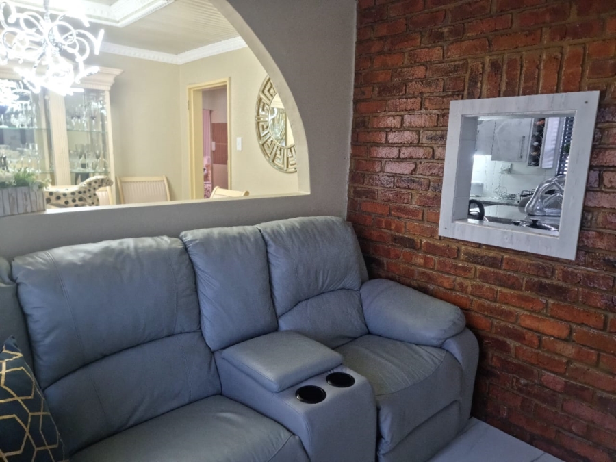 2 Bedroom Property for Sale in Sebokeng Zone 11 Gauteng