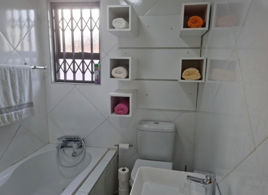 2 Bedroom Property for Sale in Sebokeng Zone 11 Gauteng