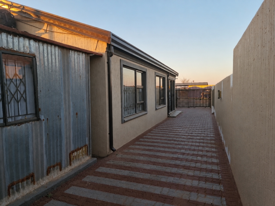2 Bedroom Property for Sale in Sebokeng Zone 11 Gauteng