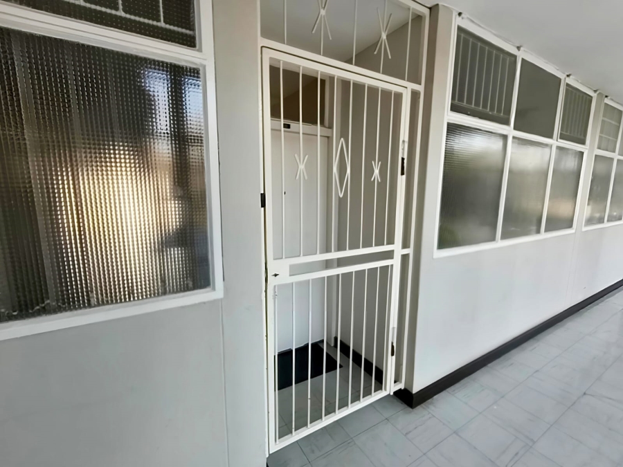 To Let 2 Bedroom Property for Rent in Three Rivers Proper Gauteng