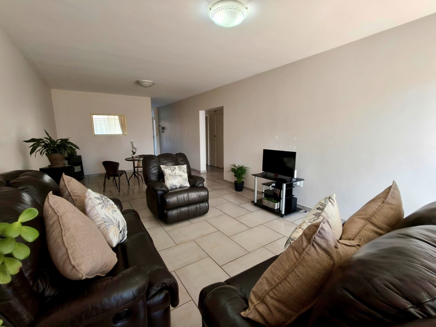 To Let 2 Bedroom Property for Rent in Three Rivers Proper Gauteng