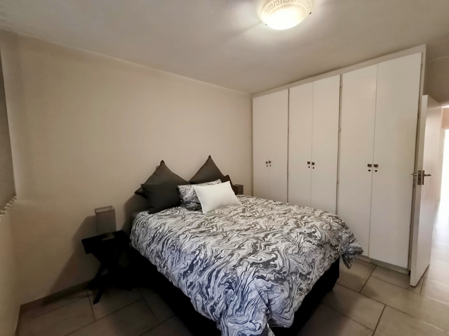 To Let 2 Bedroom Property for Rent in Three Rivers Proper Gauteng