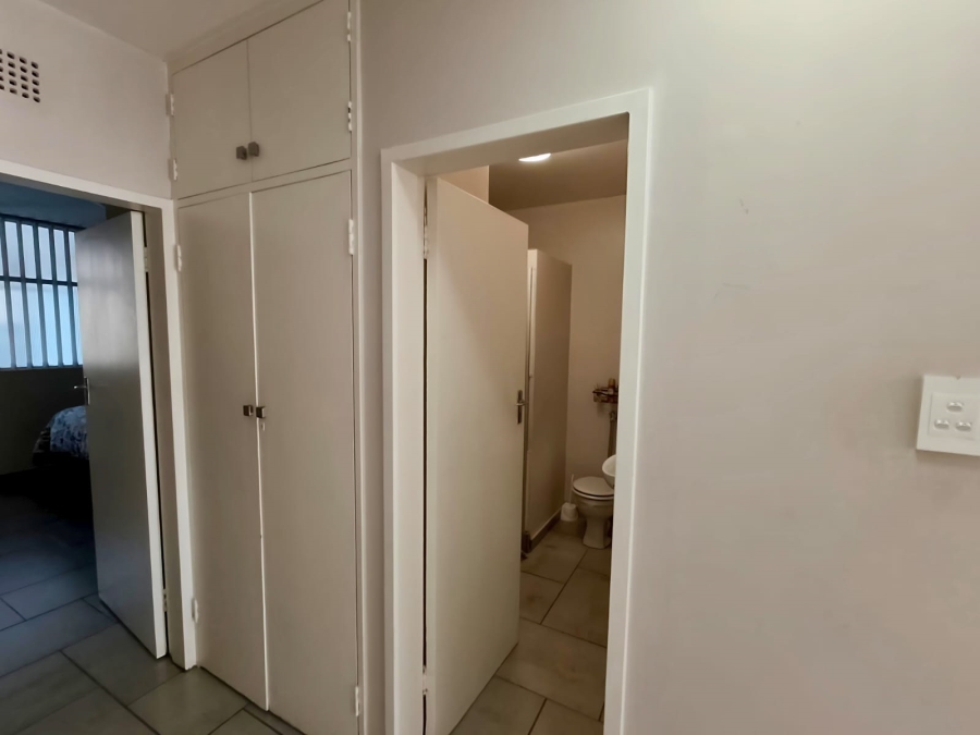 To Let 2 Bedroom Property for Rent in Three Rivers Proper Gauteng