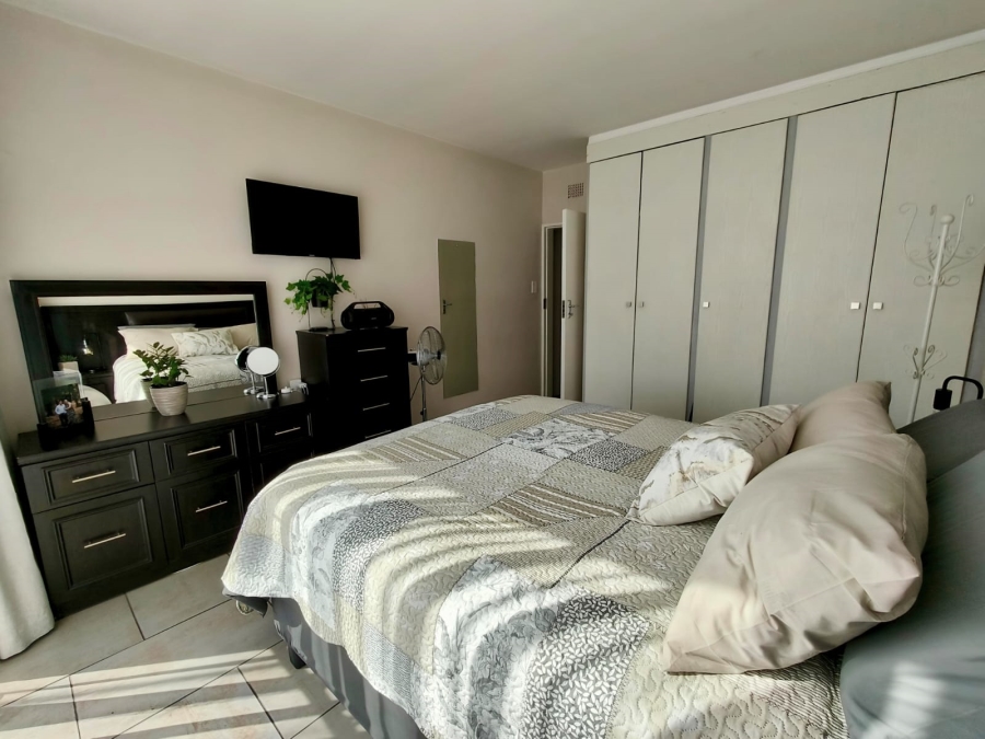 To Let 2 Bedroom Property for Rent in Three Rivers Proper Gauteng