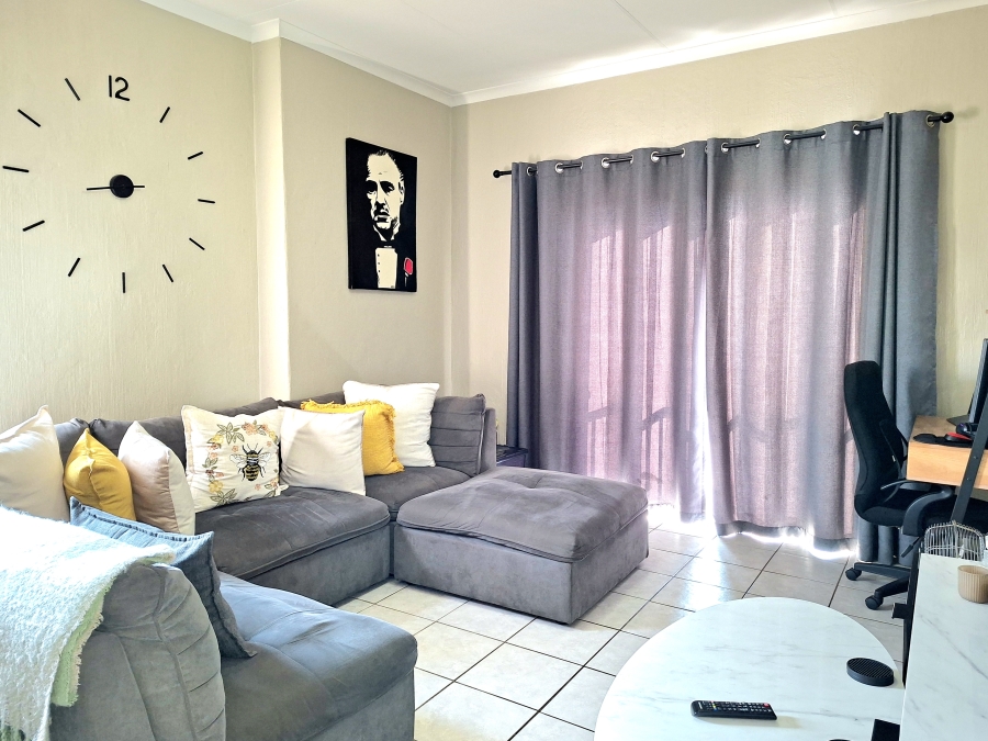 1 Bedroom Property for Sale in Bergbron Gauteng