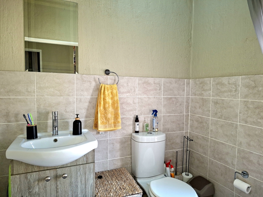 1 Bedroom Property for Sale in Bergbron Gauteng
