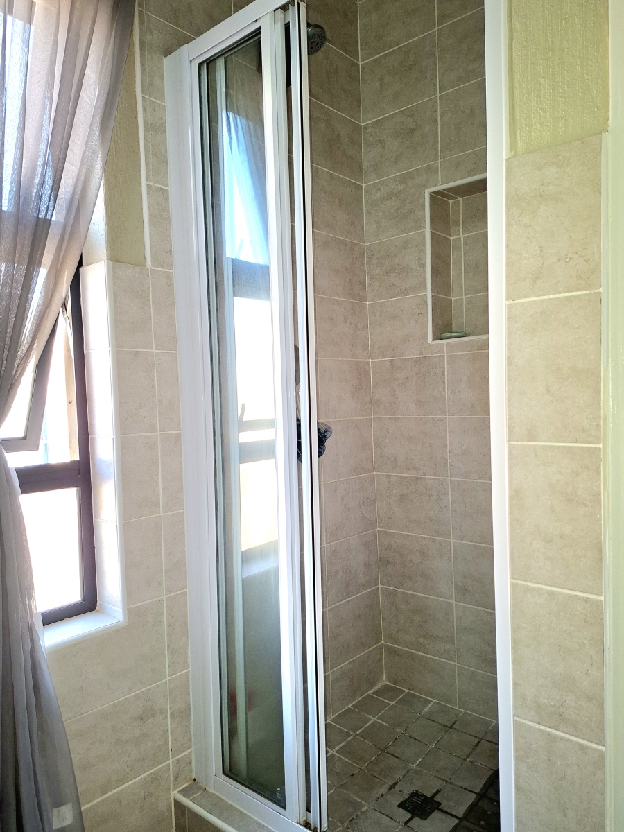 1 Bedroom Property for Sale in Bergbron Gauteng