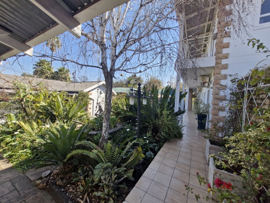 To Let Commercial Property for Rent in Clubview Gauteng