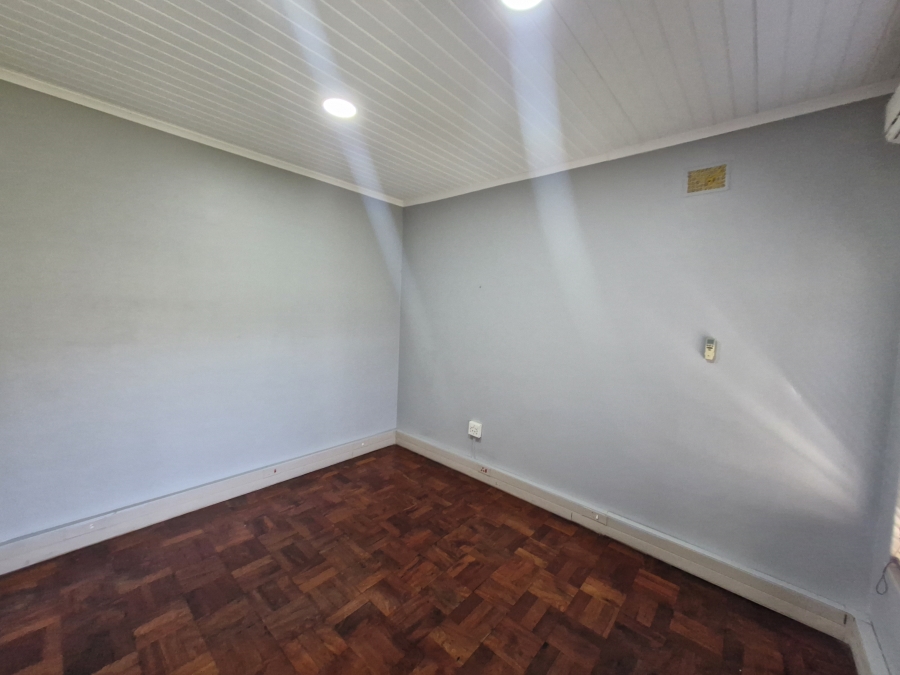 To Let Commercial Property for Rent in Clubview Gauteng