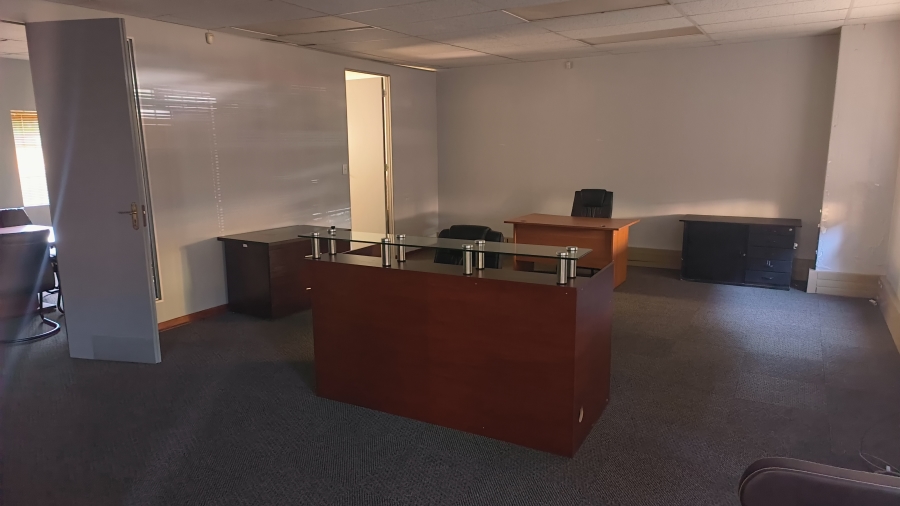 To Let Commercial Property for Rent in Die Hoewes Gauteng