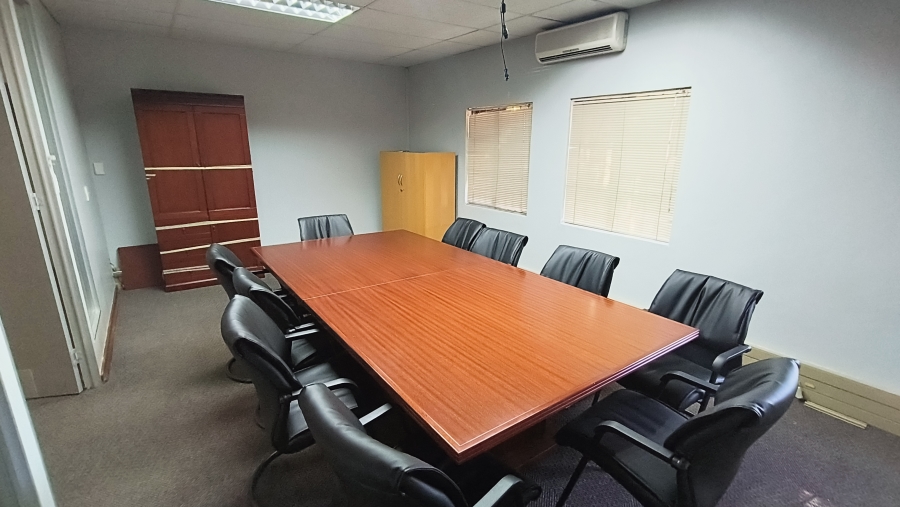 To Let Commercial Property for Rent in Die Hoewes Gauteng