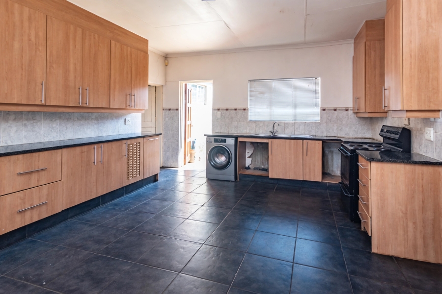 4 Bedroom Property for Sale in Discovery Gauteng