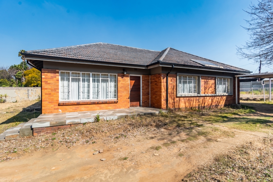4 Bedroom Property for Sale in Discovery Gauteng