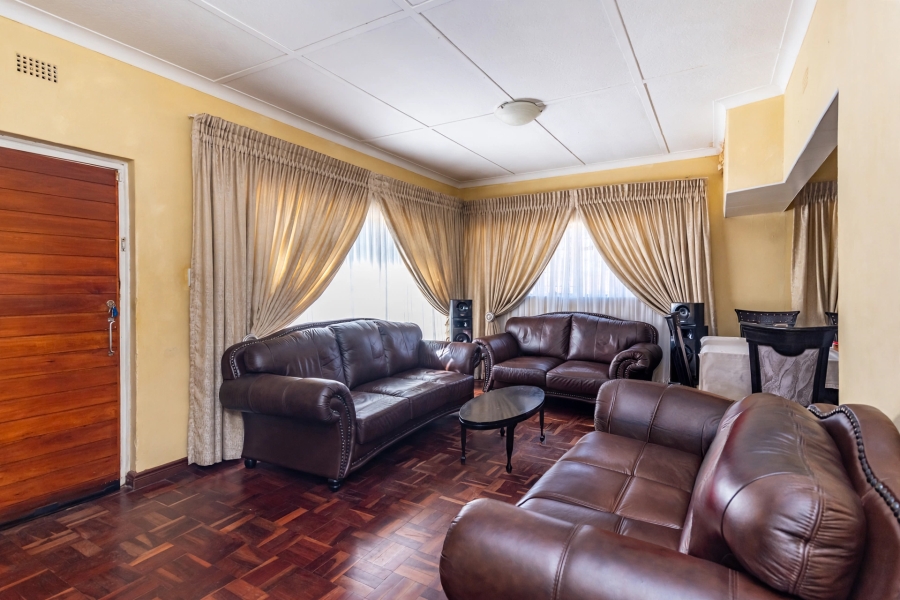 4 Bedroom Property for Sale in Discovery Gauteng