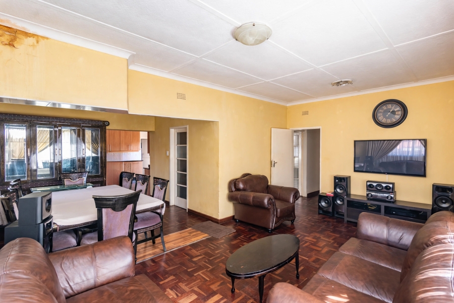 4 Bedroom Property for Sale in Discovery Gauteng