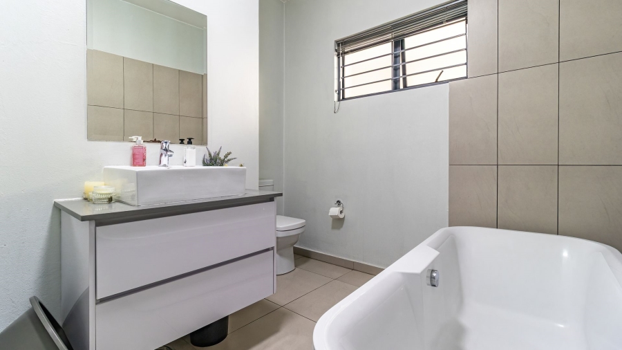 3 Bedroom Property for Sale in North Riding Gauteng