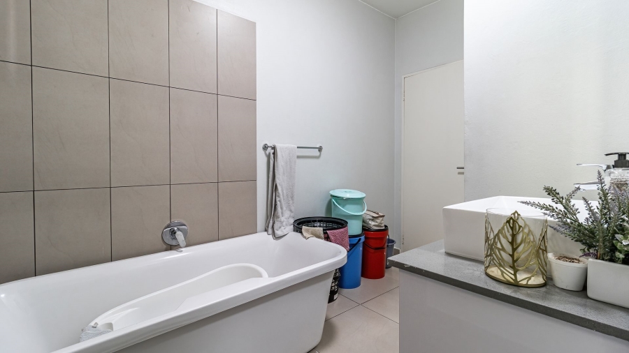 3 Bedroom Property for Sale in North Riding Gauteng