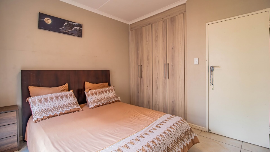 1 Bedroom Property for Sale in Noordhang Gauteng