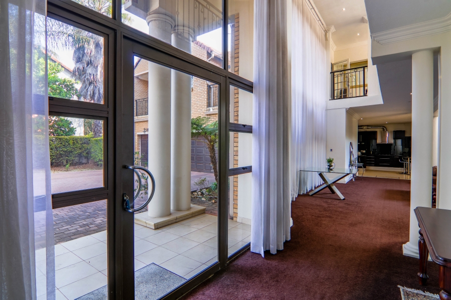 7 Bedroom Property for Sale in Midstream Estate Gauteng