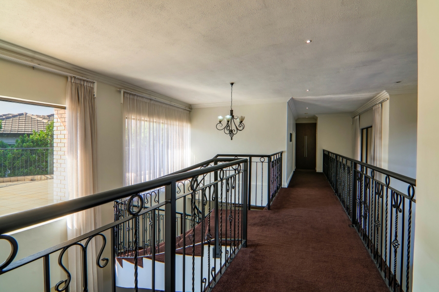7 Bedroom Property for Sale in Midstream Estate Gauteng