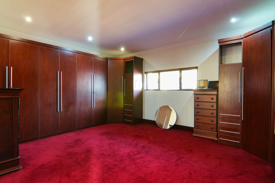 7 Bedroom Property for Sale in Midstream Estate Gauteng