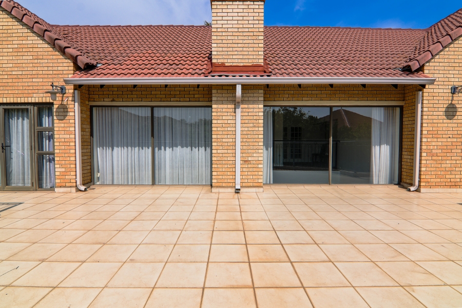 7 Bedroom Property for Sale in Midstream Estate Gauteng